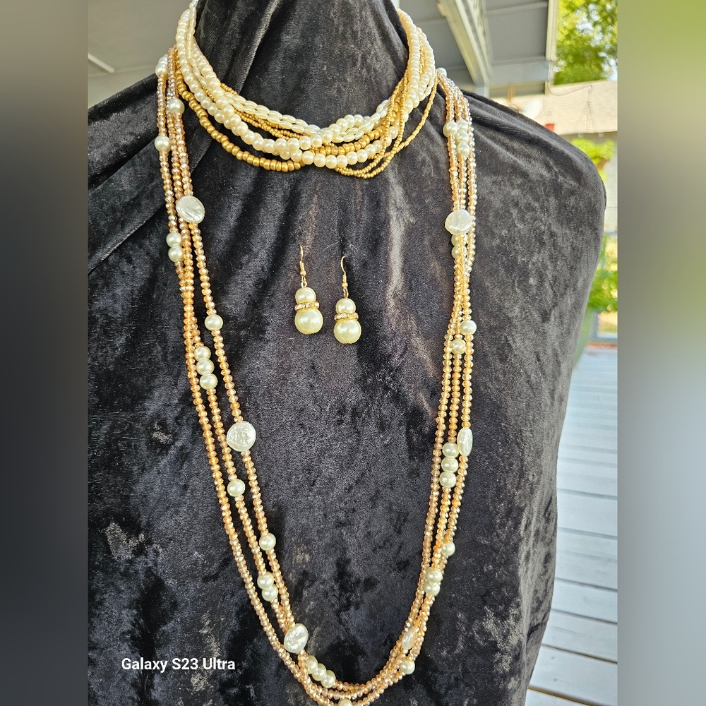 Ladies Necklaces with Earrings pierced